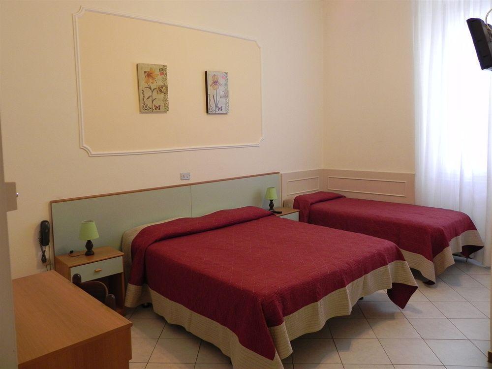 Hotel Ondina Viareggio Ngoại thất bức ảnh