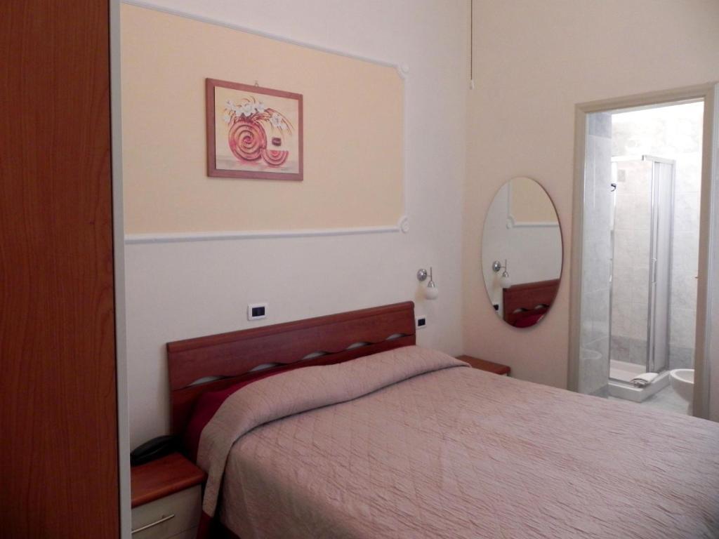 Hotel Ondina Viareggio Phòng bức ảnh