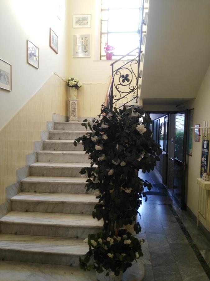 Hotel Ondina Viareggio Ngoại thất bức ảnh