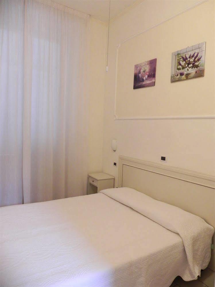 Hotel Ondina Viareggio Ngoại thất bức ảnh